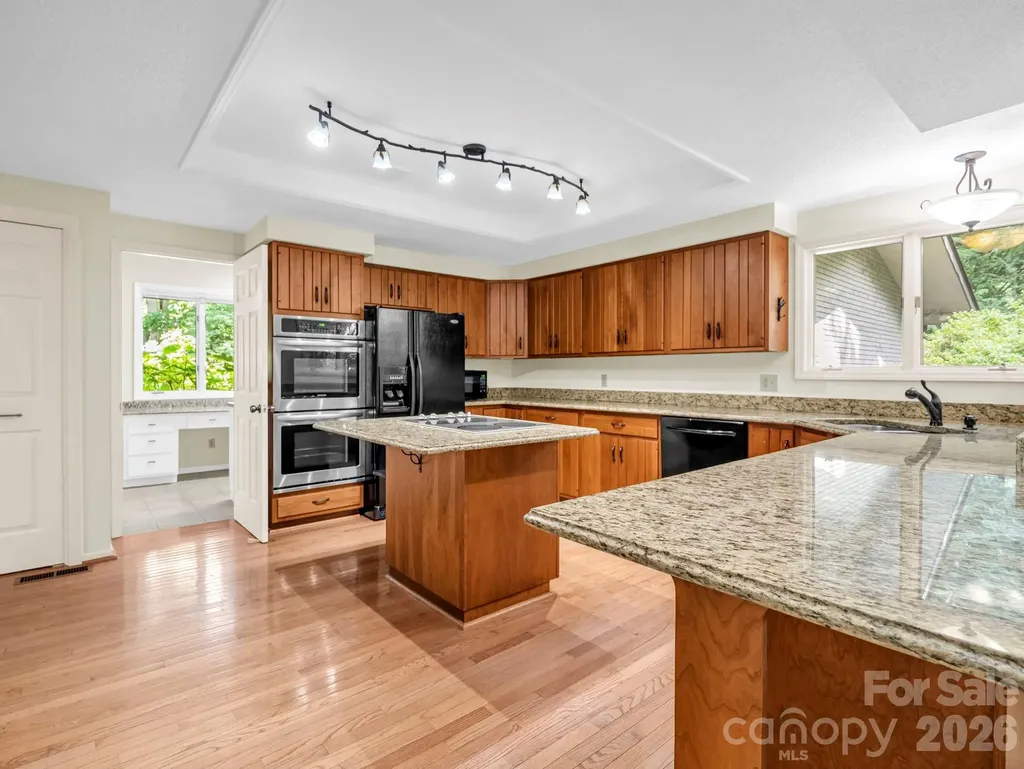 115 Woodhaven Drive Hendersonville NC 28739