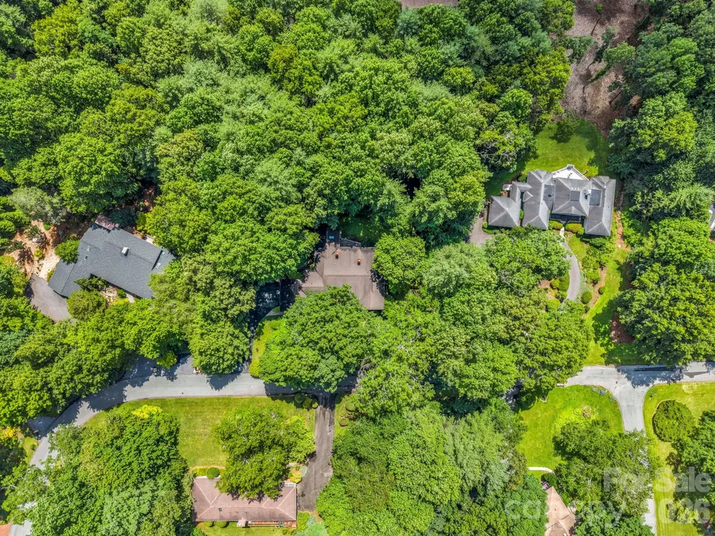 115 Woodhaven Drive Hendersonville NC 28739