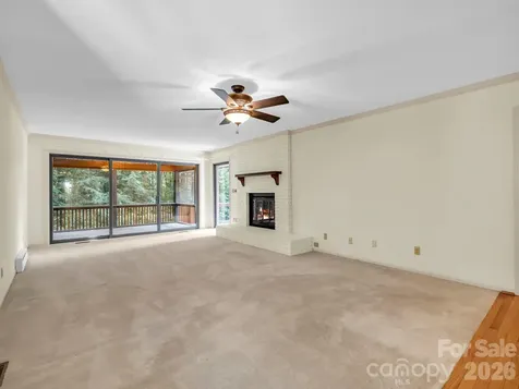 115 Woodhaven Drive Hendersonville NC 28739