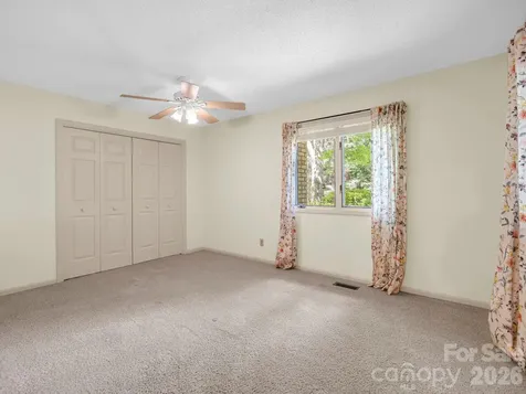 115 Woodhaven Drive Hendersonville NC 28739