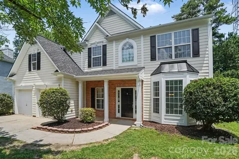 11310 Glenstone Court Charlotte NC 28269