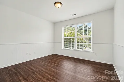11310 Glenstone Court Charlotte NC 28269