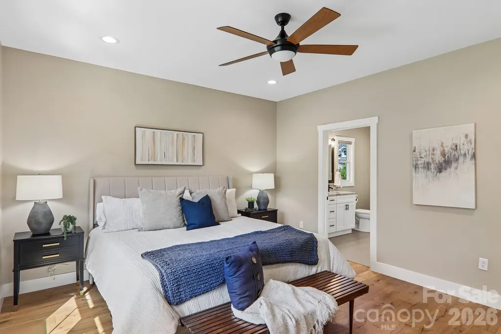 119 Olde Oak Way Hendersonville NC 28792