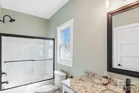 119 Olde Oak Way Hendersonville NC 28792