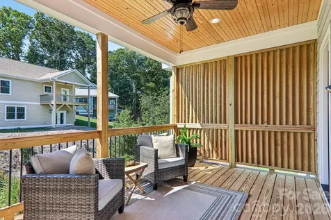 119 Olde Oak Way Hendersonville NC 28792