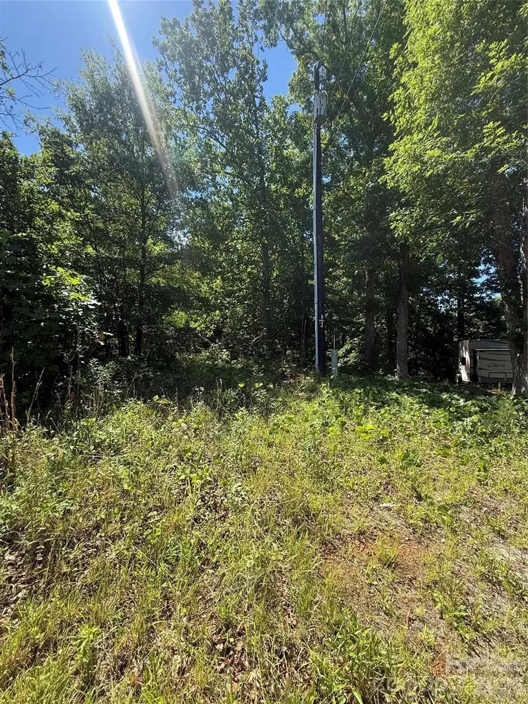 4075 Mamas Garden Drive Hickory NC 28602