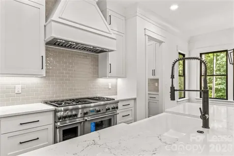 269 Conroy Avenue Davidson NC 28036