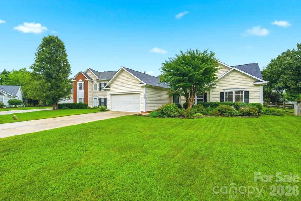 12126 Wild Garden Court Charlotte NC 28269