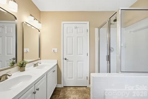 12126 Wild Garden Court Charlotte NC 28269