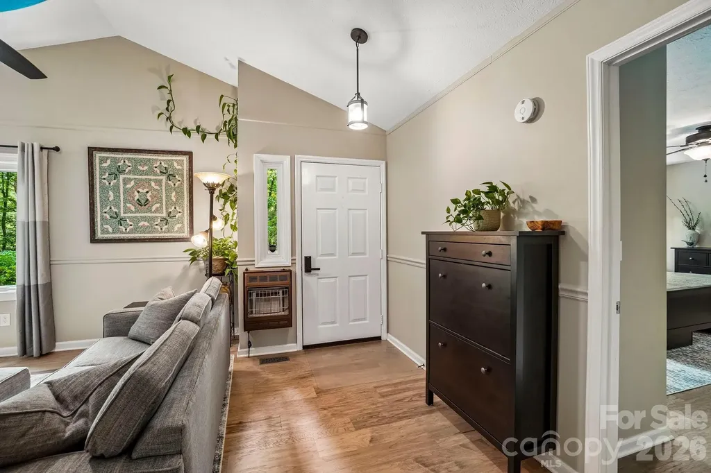 3229 N Bearwallow Road Hendersonville NC 28792