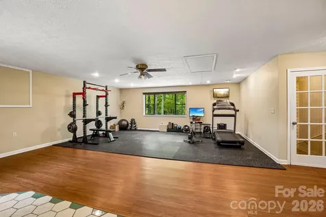 3229 N Bearwallow Road Hendersonville NC 28792