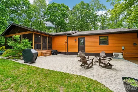 3229 N Bearwallow Road Hendersonville NC 28792