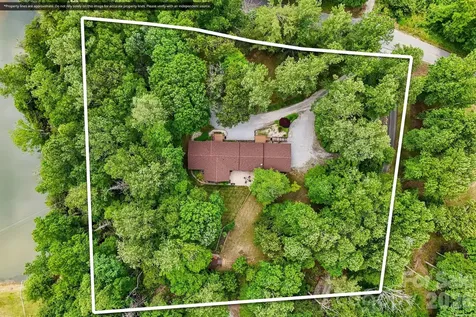 3229 N Bearwallow Road Hendersonville NC 28792