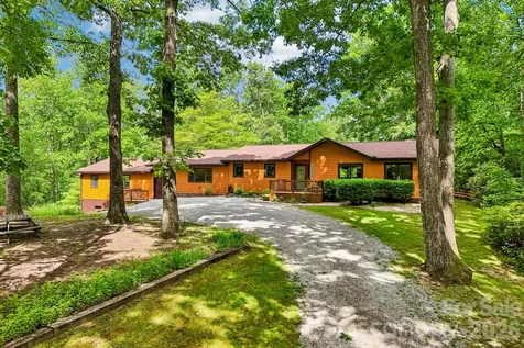 3229 N Bearwallow Road Hendersonville NC 28792