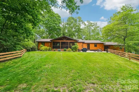 3229 N Bearwallow Road Hendersonville NC 28792