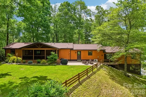 3229 N Bearwallow Road Hendersonville NC 28792