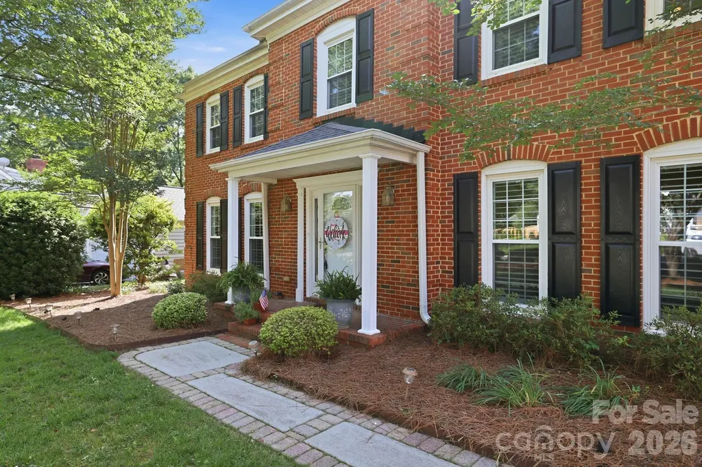 4612 Deanscroft Drive Charlotte NC 28226