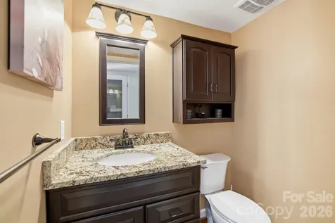 4612 Deanscroft Drive Charlotte NC 28226