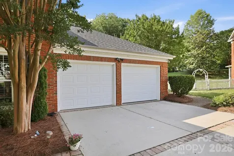 4612 Deanscroft Drive Charlotte NC 28226