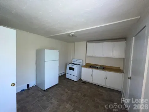 208 Georgia Avenue E Bessemer City NC 28016