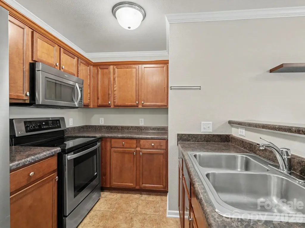 5529 Idlewild Road N Charlotte NC 28227