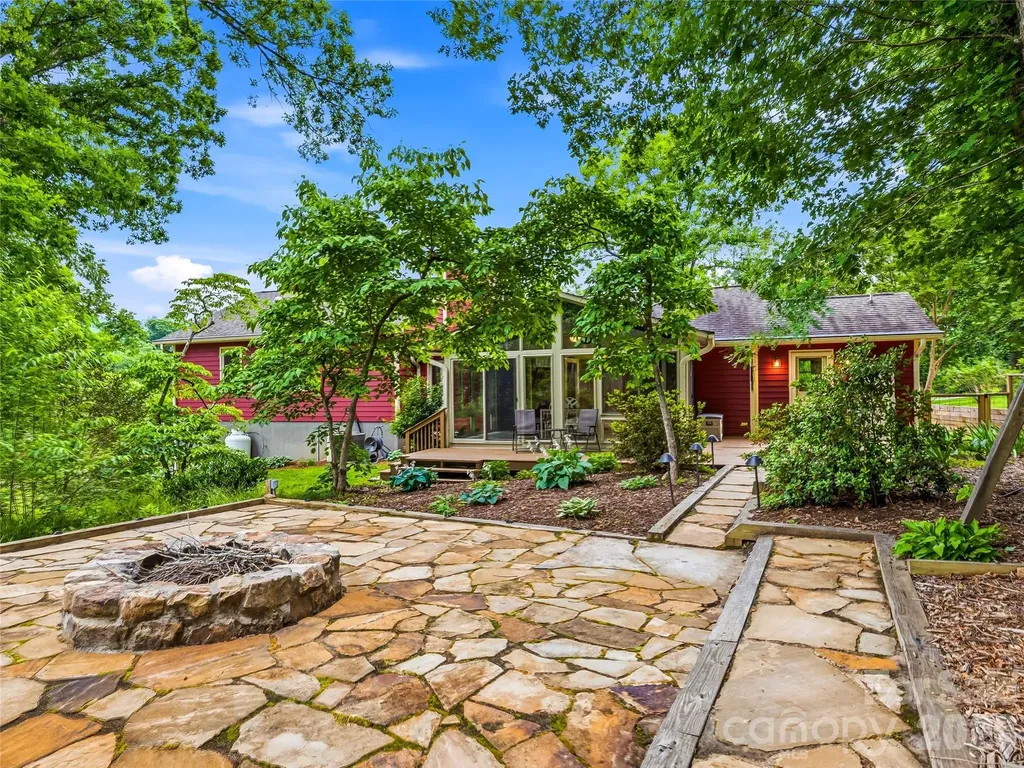 22 Timberleaf Drive Fletcher NC 28732