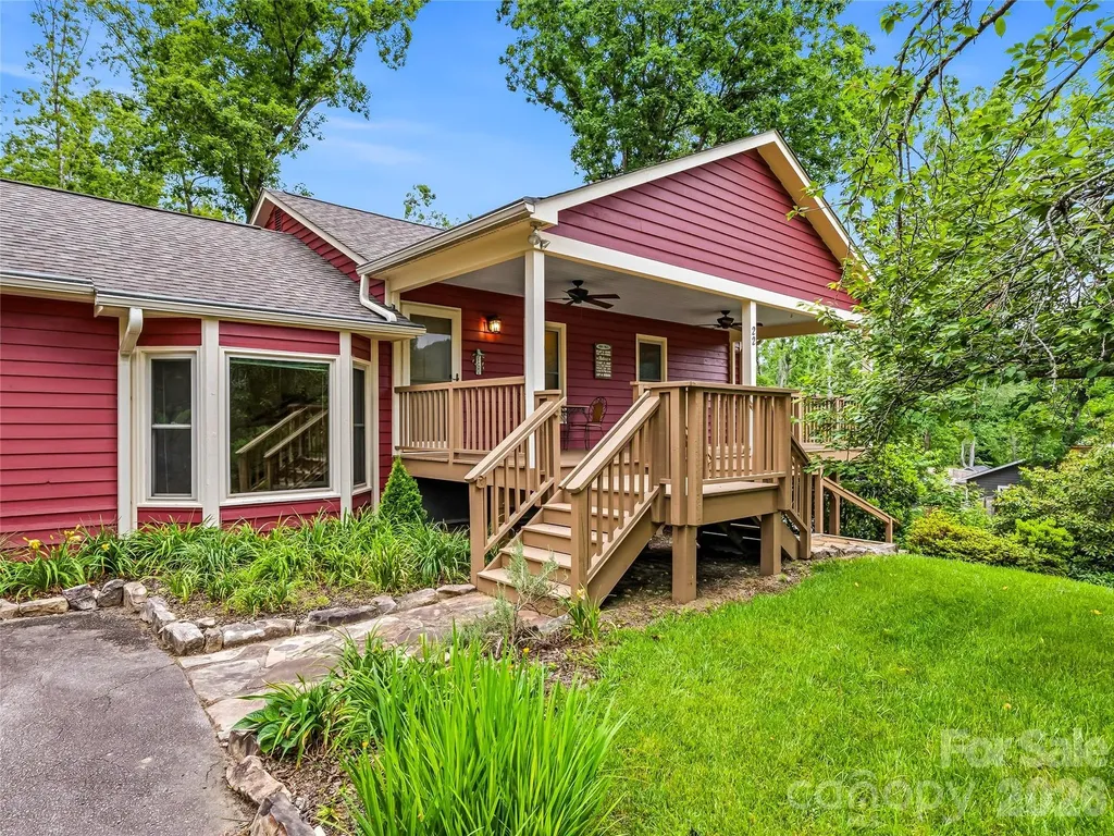 22 Timberleaf Drive Fletcher NC 28732