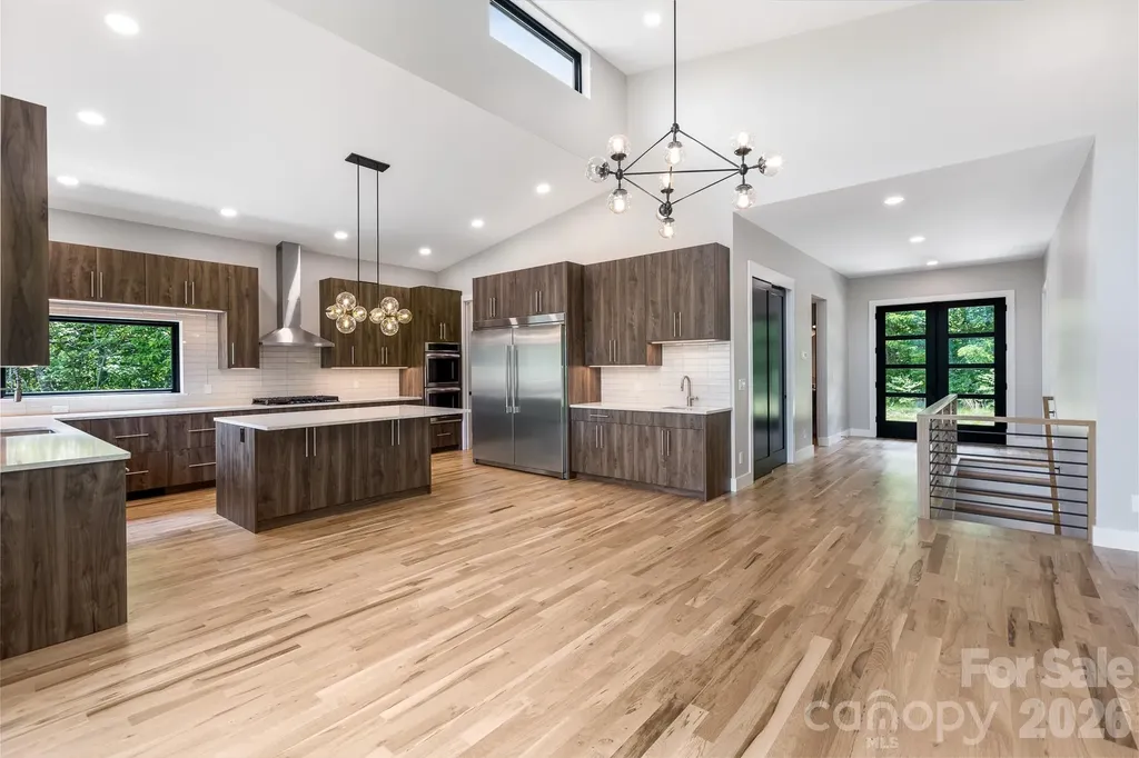60 King Horn Ridge Waynesville NC 28785
