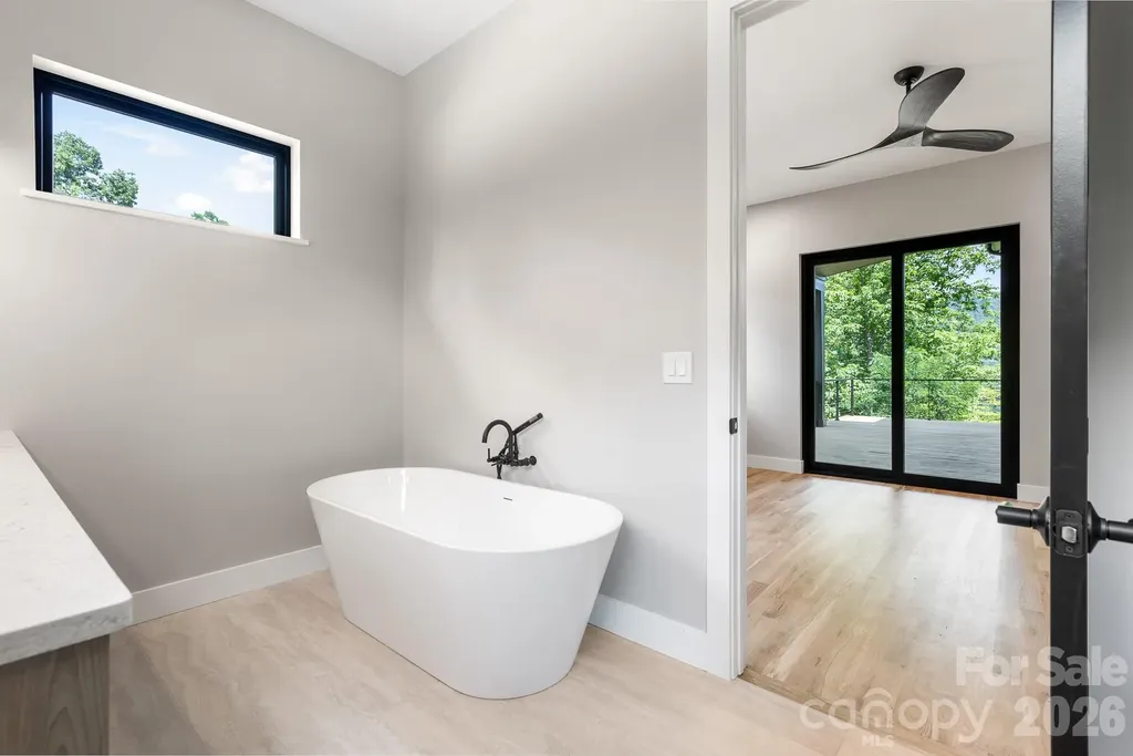 60 King Horn Ridge Waynesville NC 28785