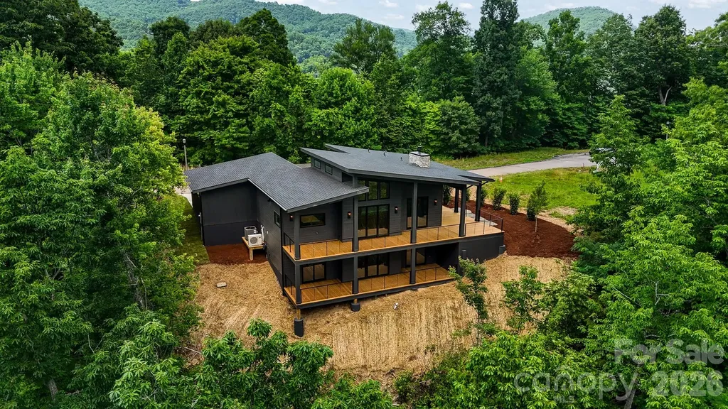 60 King Horn Ridge Waynesville NC 28785