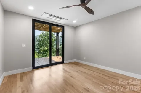 60 King Horn Ridge Waynesville NC 28785