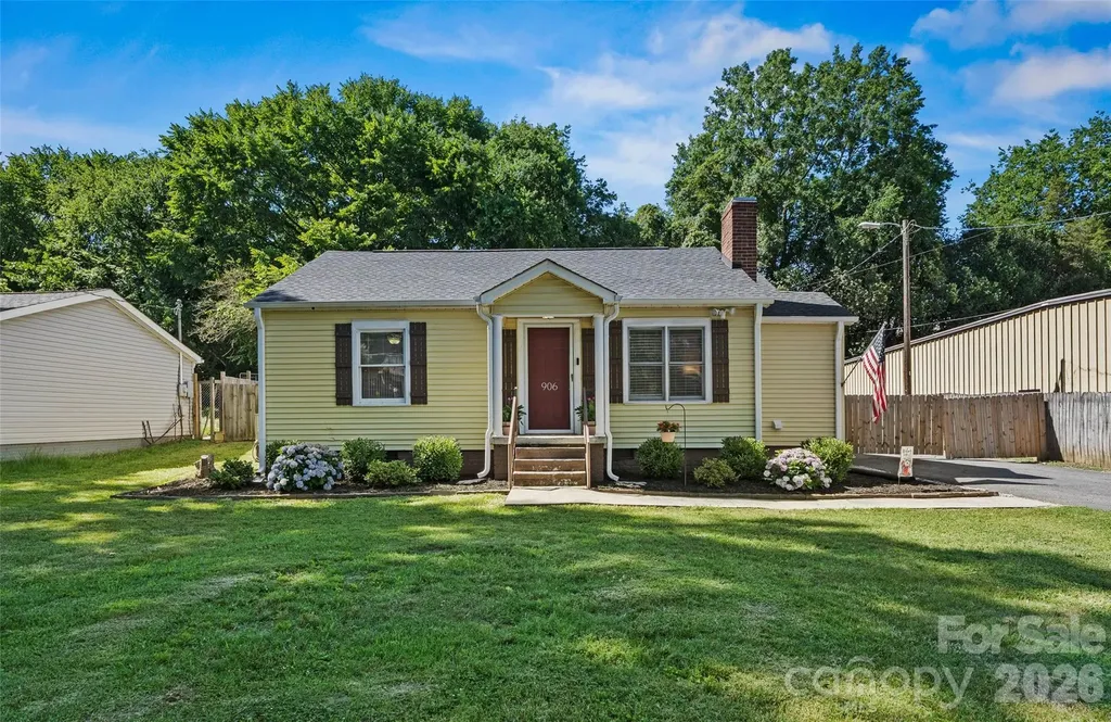 906 Oregon Avenue Kannapolis NC 28083