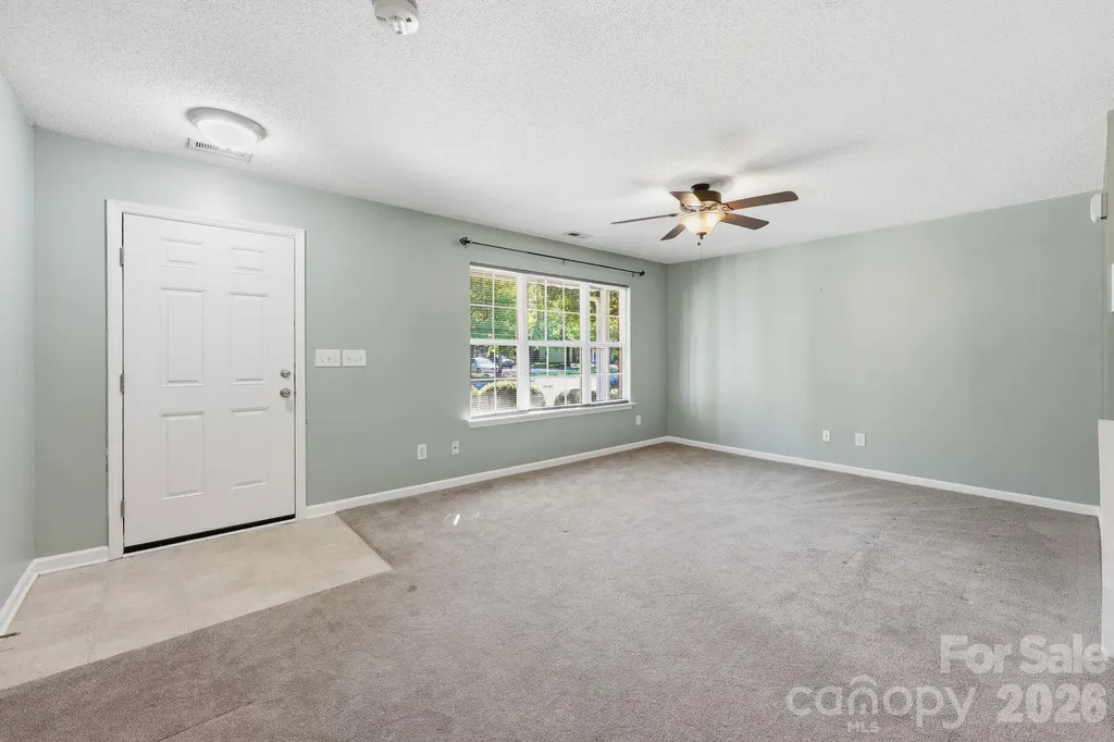 12368 Hennigan Place Lane Charlotte NC 28214
