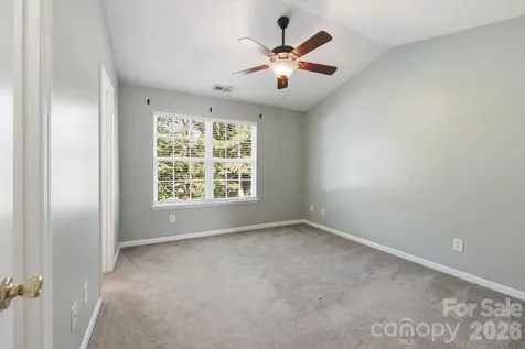 12368 Hennigan Place Lane Charlotte NC 28214