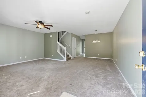12368 Hennigan Place Lane Charlotte NC 28214