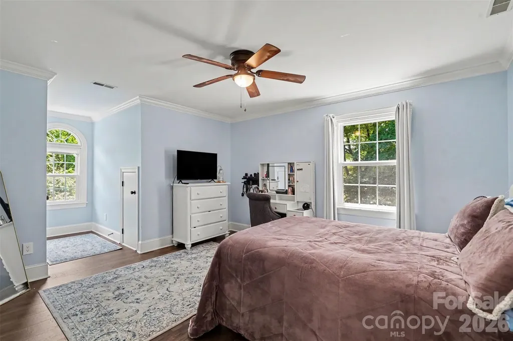 6128 Lake Providence Lane Charlotte NC 28277