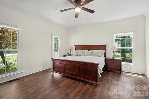 6128 Lake Providence Lane Charlotte NC 28277