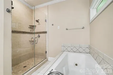 6128 Lake Providence Lane Charlotte NC 28277