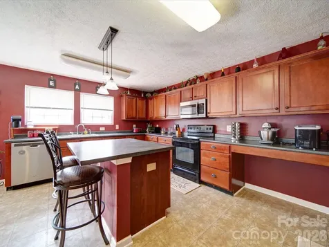 3841 Shasta Circle Clover SC 29710