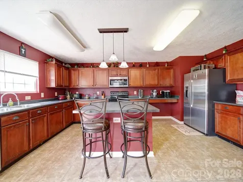 3841 Shasta Circle Clover SC 29710