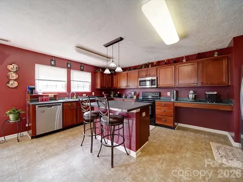 3841 Shasta Circle Clover SC 29710