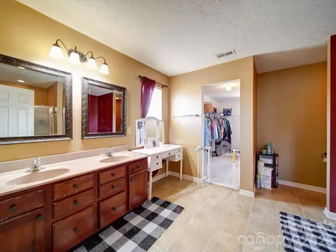 3841 Shasta Circle Clover SC 29710