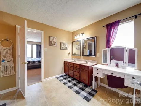 3841 Shasta Circle Clover SC 29710