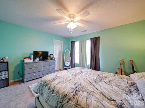 3841 Shasta Circle Clover SC 29710
