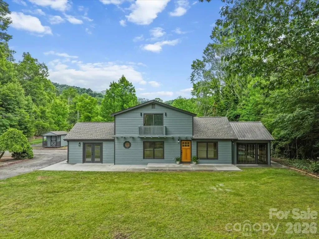 455 Rocky Springs Heights Burnsville NC 28714