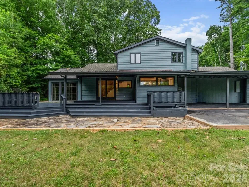 455 Rocky Springs Heights Burnsville NC 28714