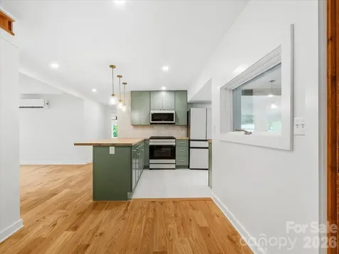 455 Rocky Springs Heights Burnsville NC 28714