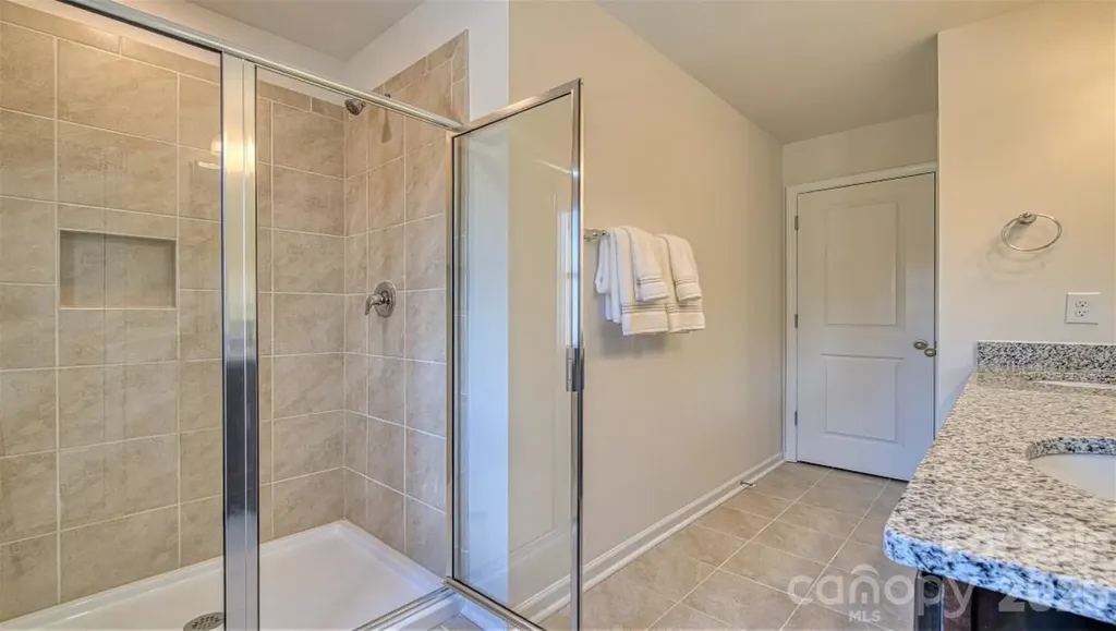 407 Creekview Road Hendersonville NC 28792