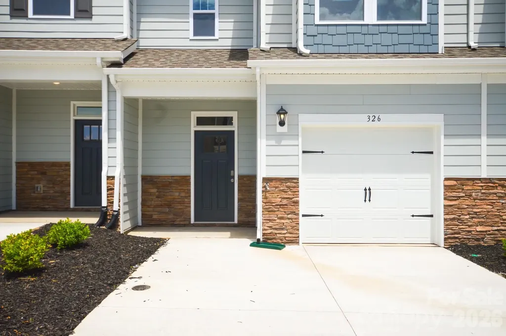 407 Creekview Road Hendersonville NC 28792