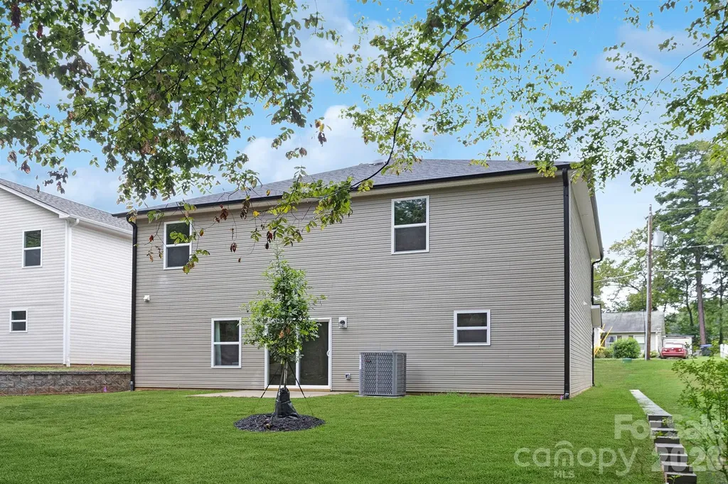 9012 Potomac Boulevard Charlotte NC 28216